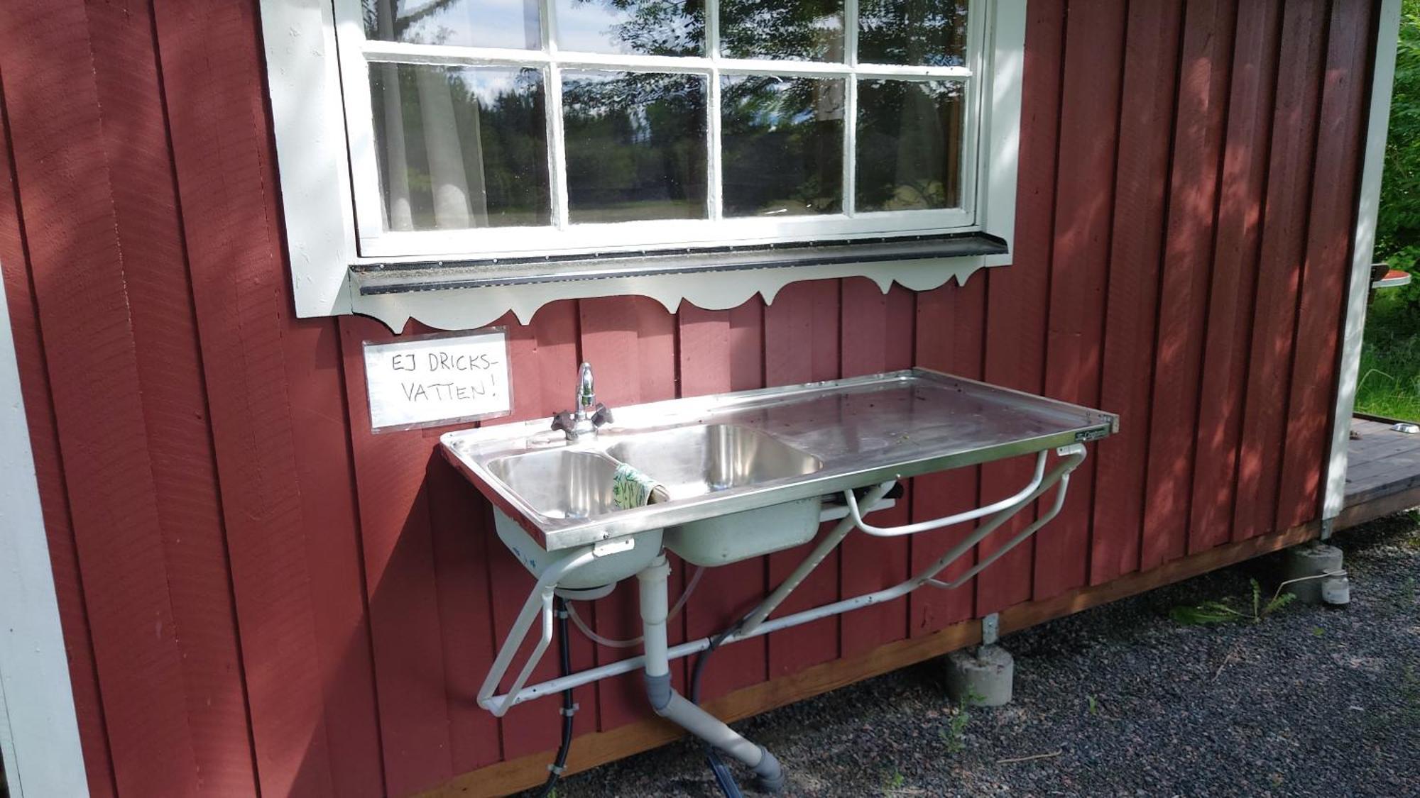 Liten Enklare Klimatsmart Stuga I Roslagen Östhammar الغرفة الصورة